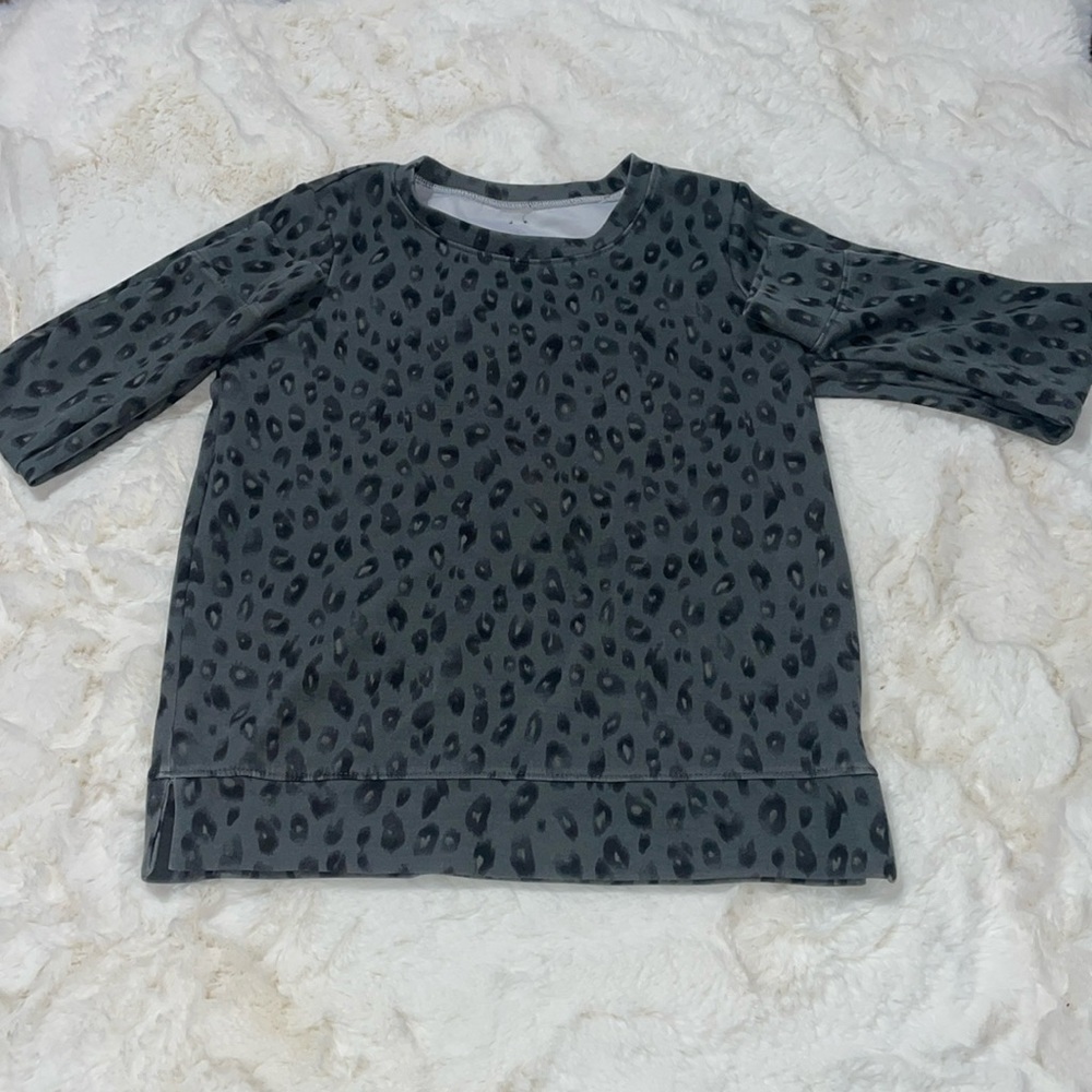 grey leopard print